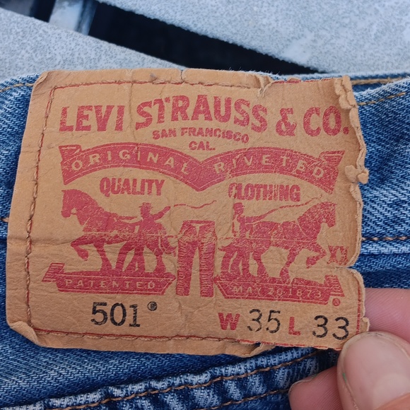 Levi Strauss & Co 501 Jeans - Picture 1 of 4